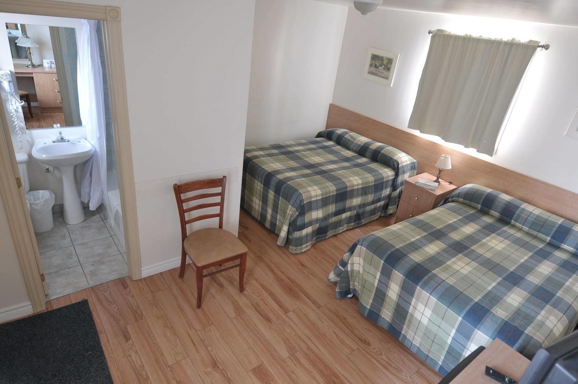 Motel Chevalier ควิเบกซิตี้ ภายนอก รูปภาพ